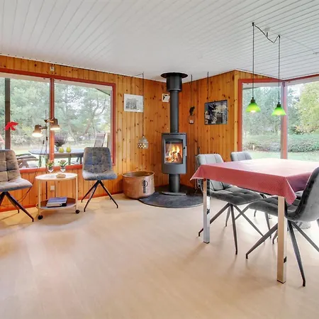 Gunsten - 2-3km From The Sea By Interhome * האנה סטרנד