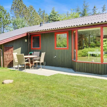 Gunsten - 2-3km From The Sea By Interhome *