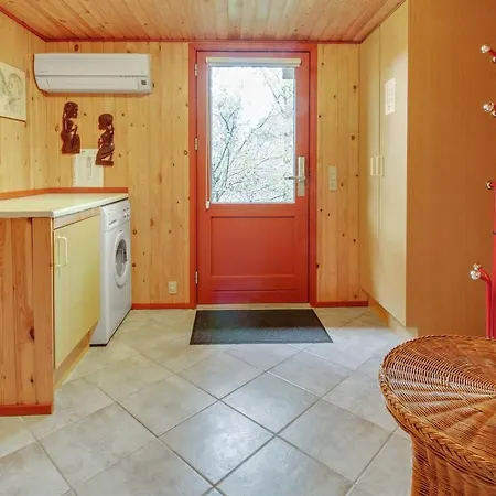 Casa vacanze Gunsten - 2-3km From The Sea By Interhome *