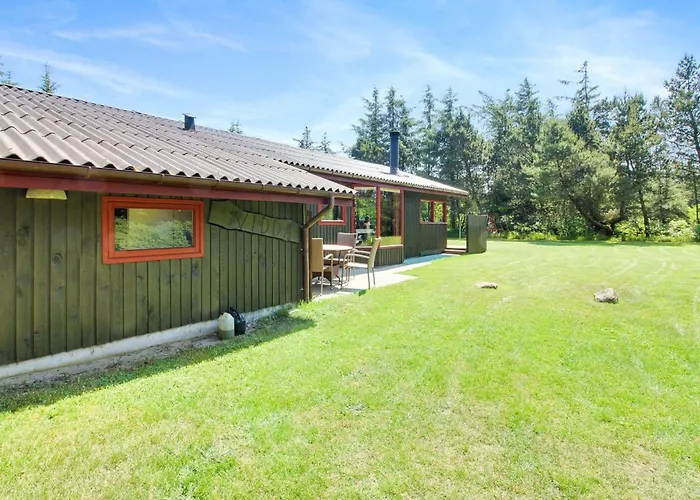 Gunsten - 2-3km From The Sea By Interhome *